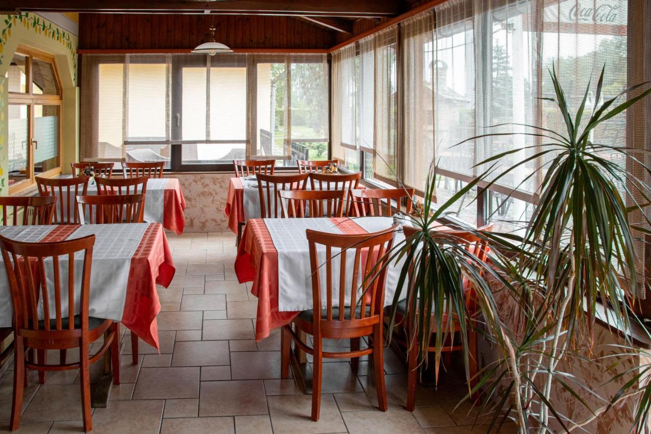 לנטי Hotel Zeta מראה חיצוני תמונה