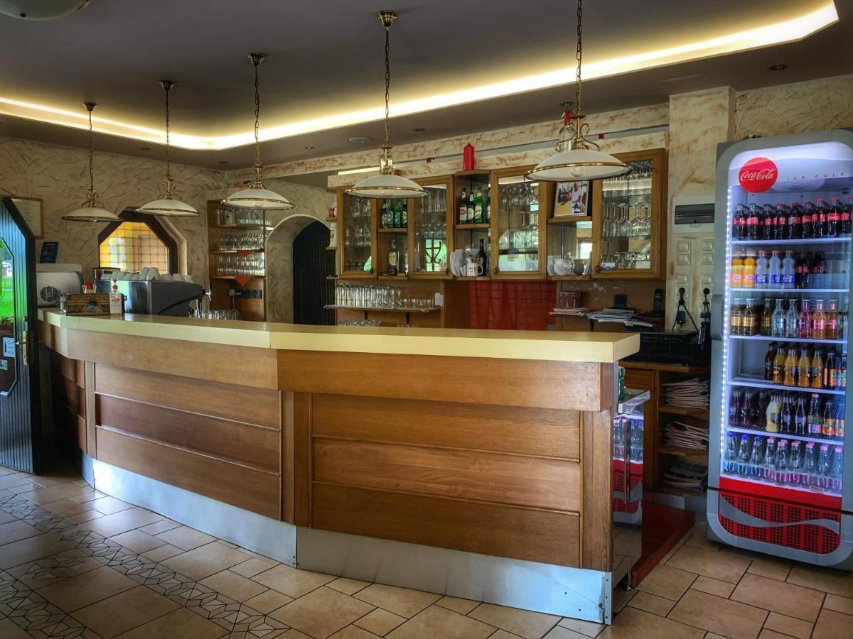לנטי Hotel Zeta מראה חיצוני תמונה