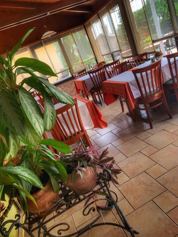 לנטי Hotel Zeta מראה חיצוני תמונה