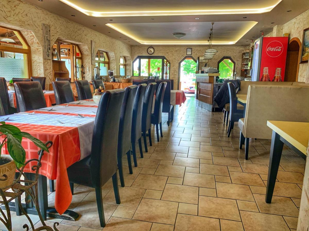 לנטי Hotel Zeta מראה חיצוני תמונה